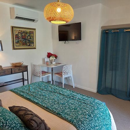 Les Jardins D'Eleusis Bed and Breakfast Murs  Eksteriør billede